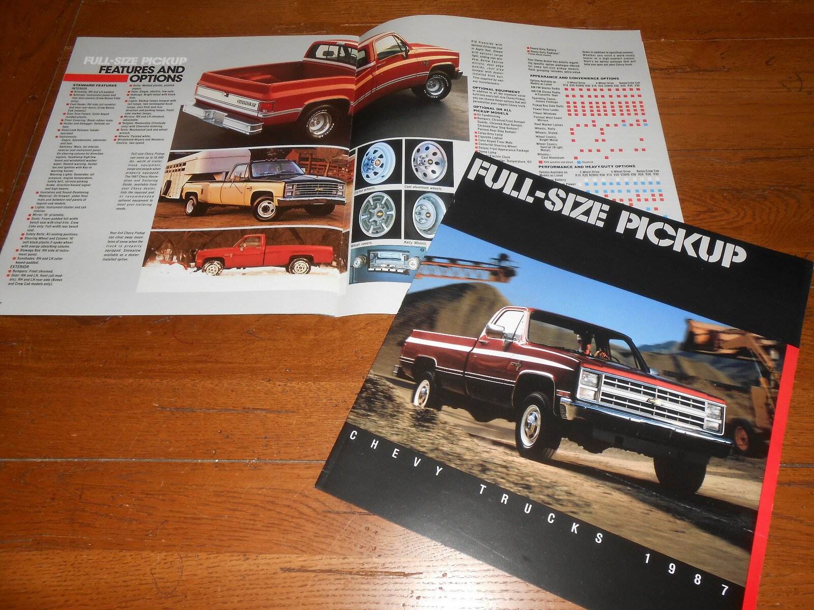 1987 CHEVROLET C/K PICKUP TRUCK BROCHURE 1500 2500 3500 / 16 p. 87 CHEVY CATALOG