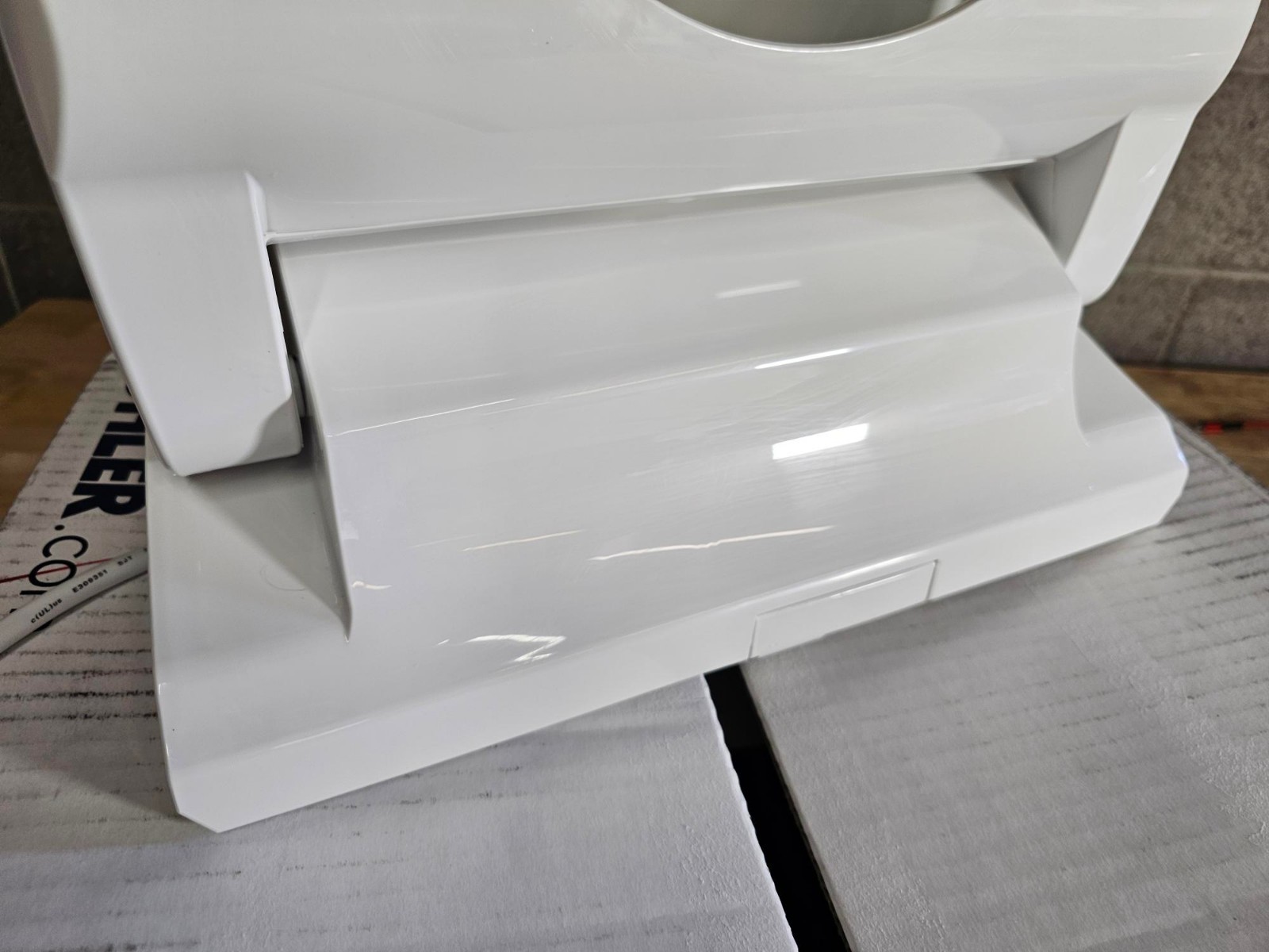 Enlongated Kohler C3-325 28119-0 Bidet Toilet Seat Heated w/ Remote