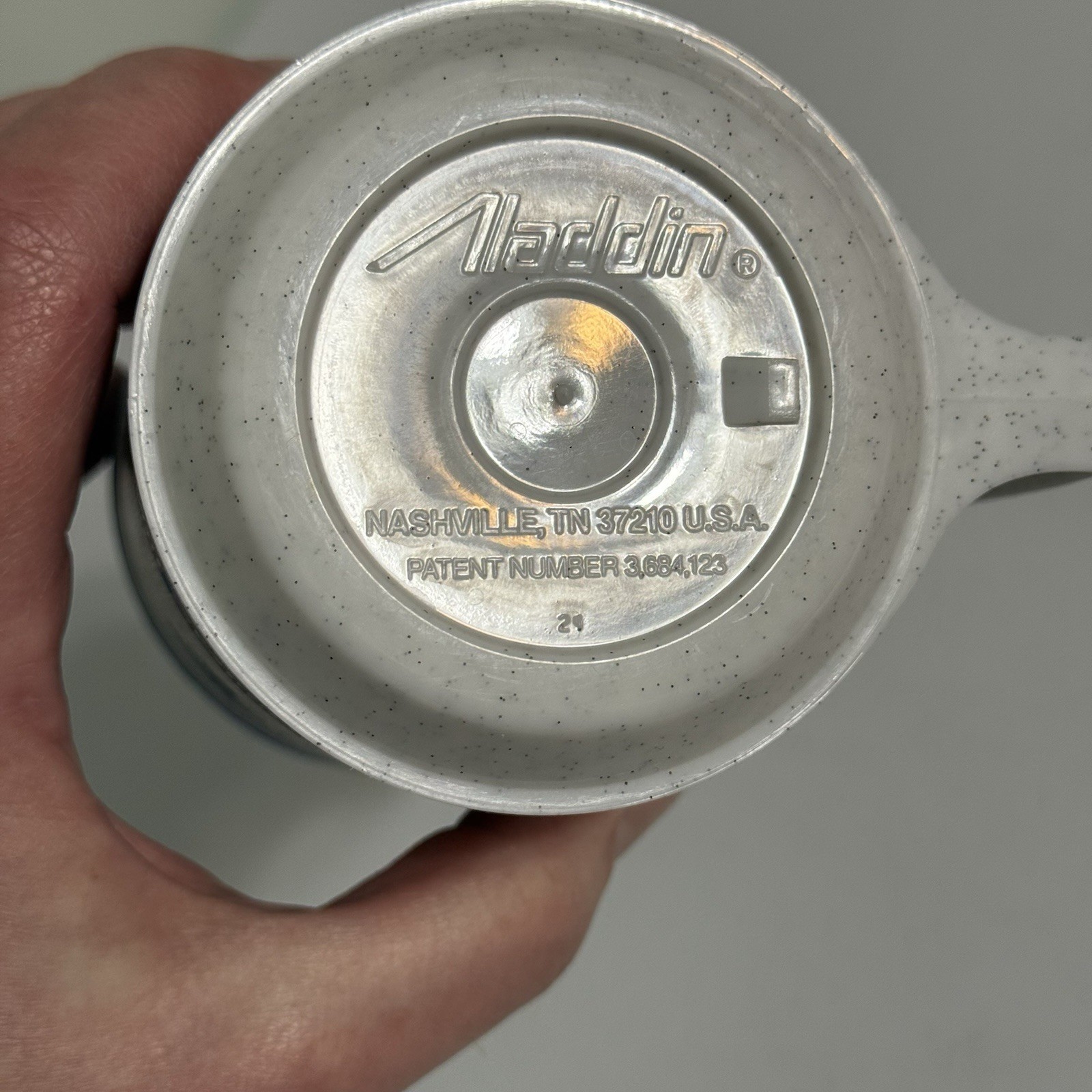 TWO Vintage Fountain Drinks Splash Into Hawaii Aladdin Travel Mugs Cups W/Lids