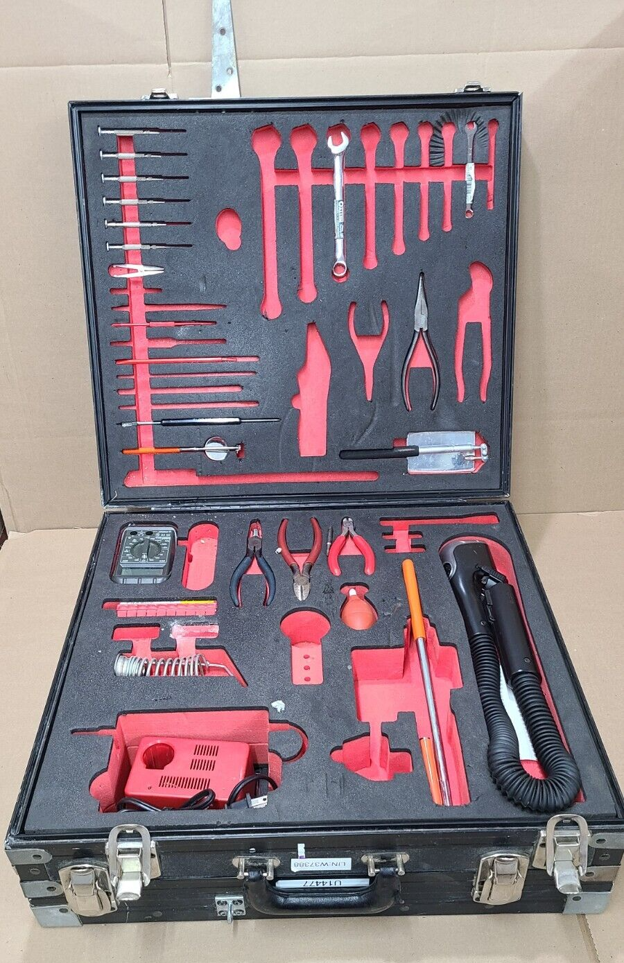 LotP TK-105 A/G Kippertool Military Electronic System Tool Kit in Wilson case