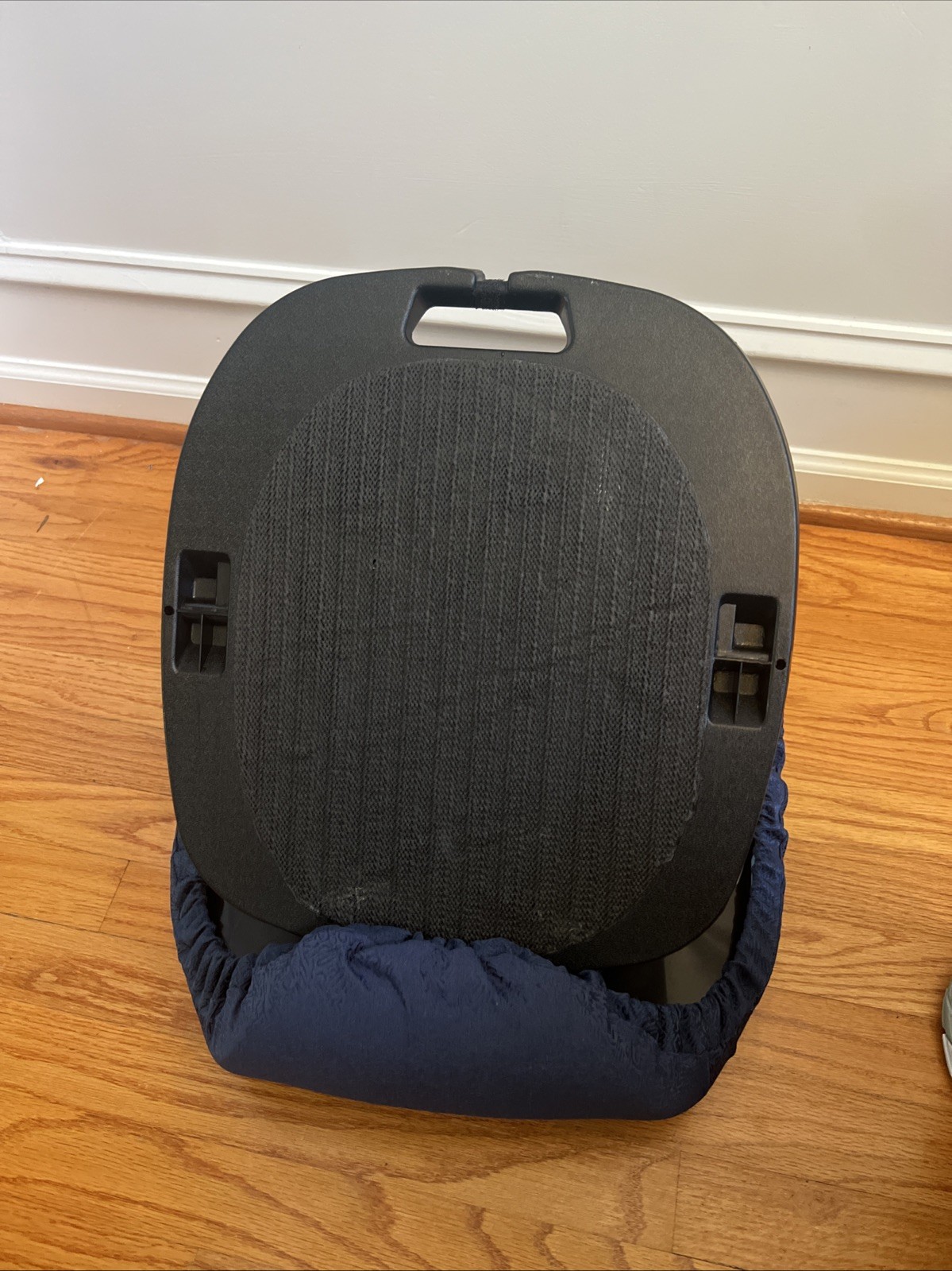 New Carek UpEasy Seat Assist Chair Lift and Sofa Stand Assist Portable Blue