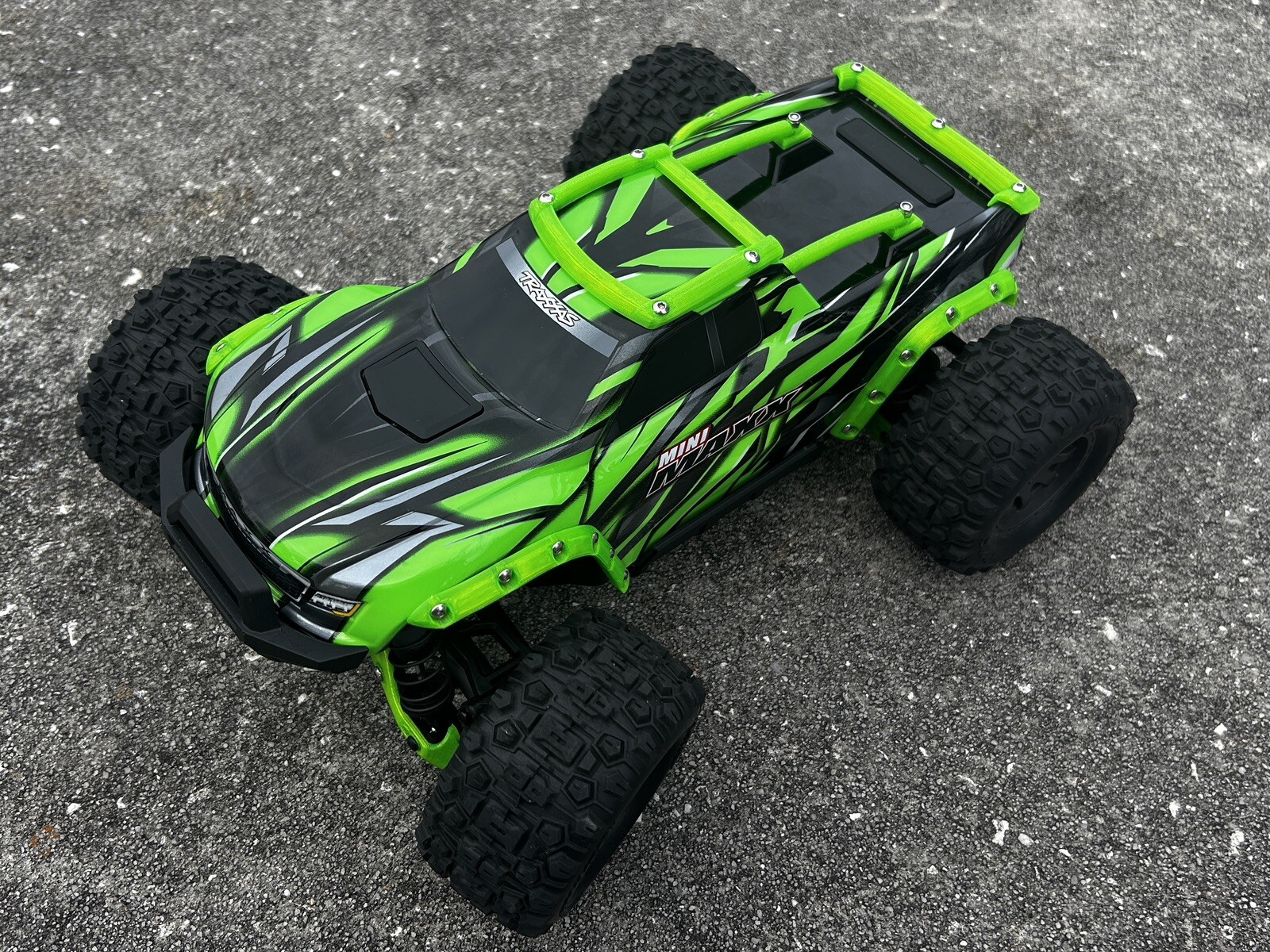 Mini Maxx Body Skid Kit