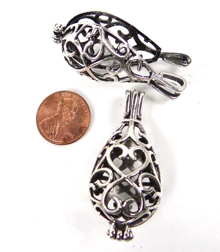 2 Antique Silver Hollow Cage Locket Essential Oil Diffuser Perfume Pendant 45mm