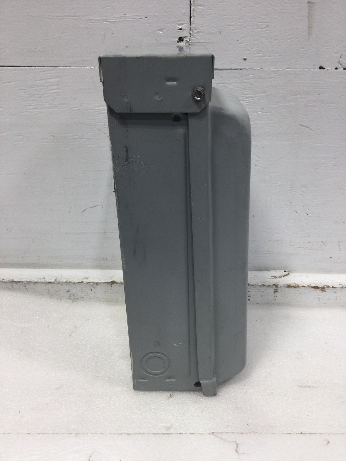 Midwest U050N Outdoor Twist Lock Power Outlet 50A 3 Wire 120/240V Surface Mount