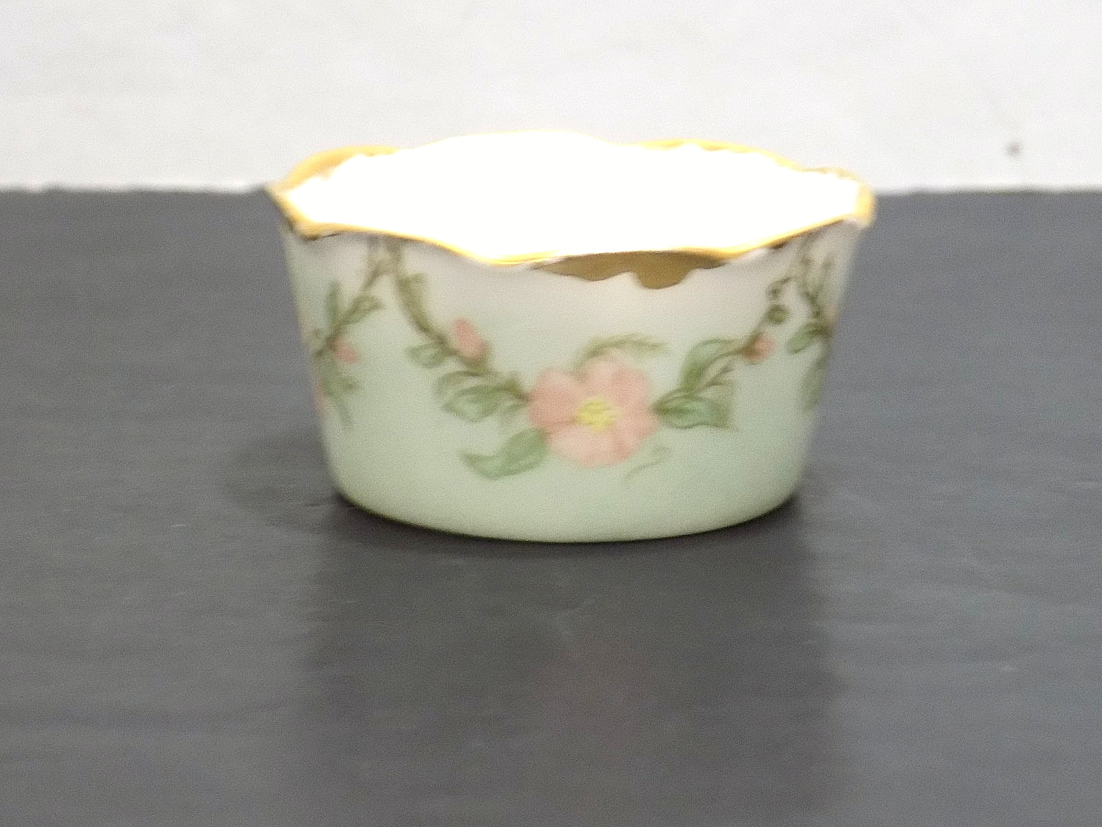 ANTIQUE CFH GDM FRANCE HAVILAND GOLD RIM FLORAL OPEN SALT CELLAR ET 1894