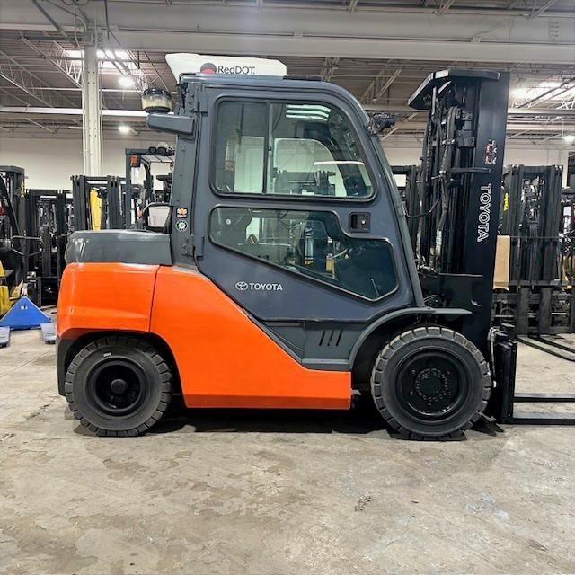 2020 Toyota 8FD40U 9000lb Diesel Used Forklift Triple Mast Sideshift 7860 Hours