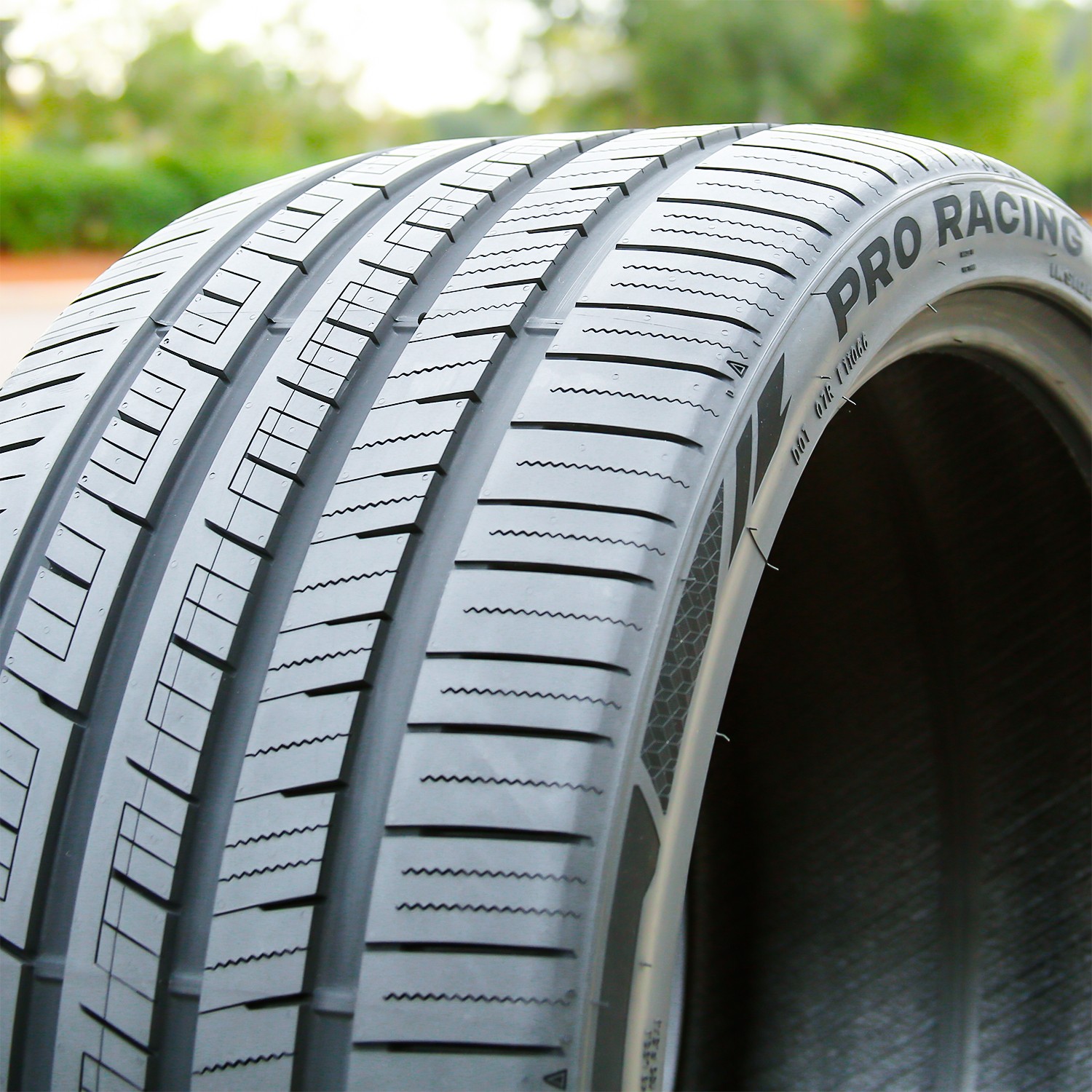 2 Tires Aplus PRO Racing 315/30ZR22 107Y XL