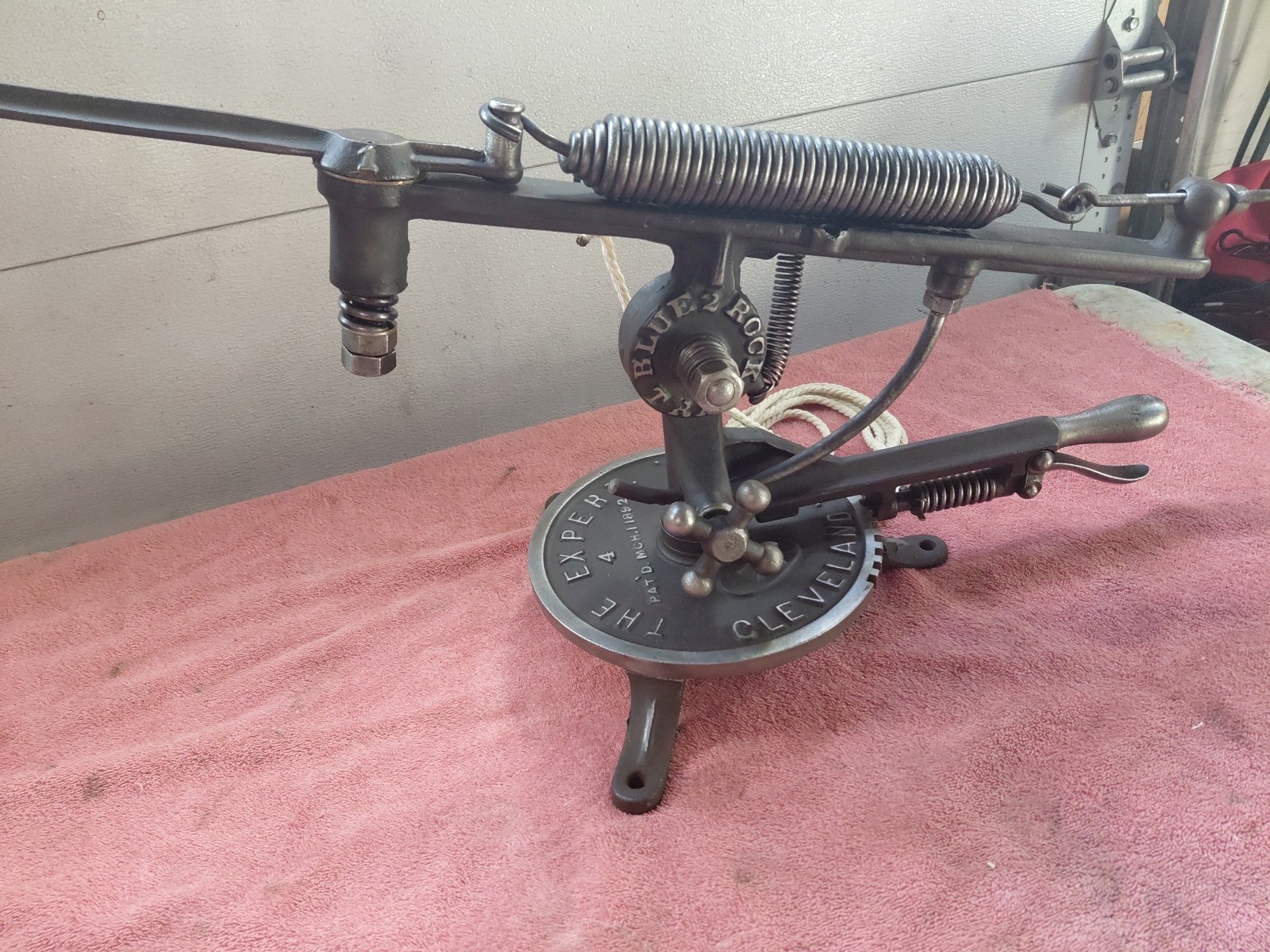 The Expert 1892 Skeet Pigeon Shooter Blue Rock Trap Cleveland Target Co #4 2