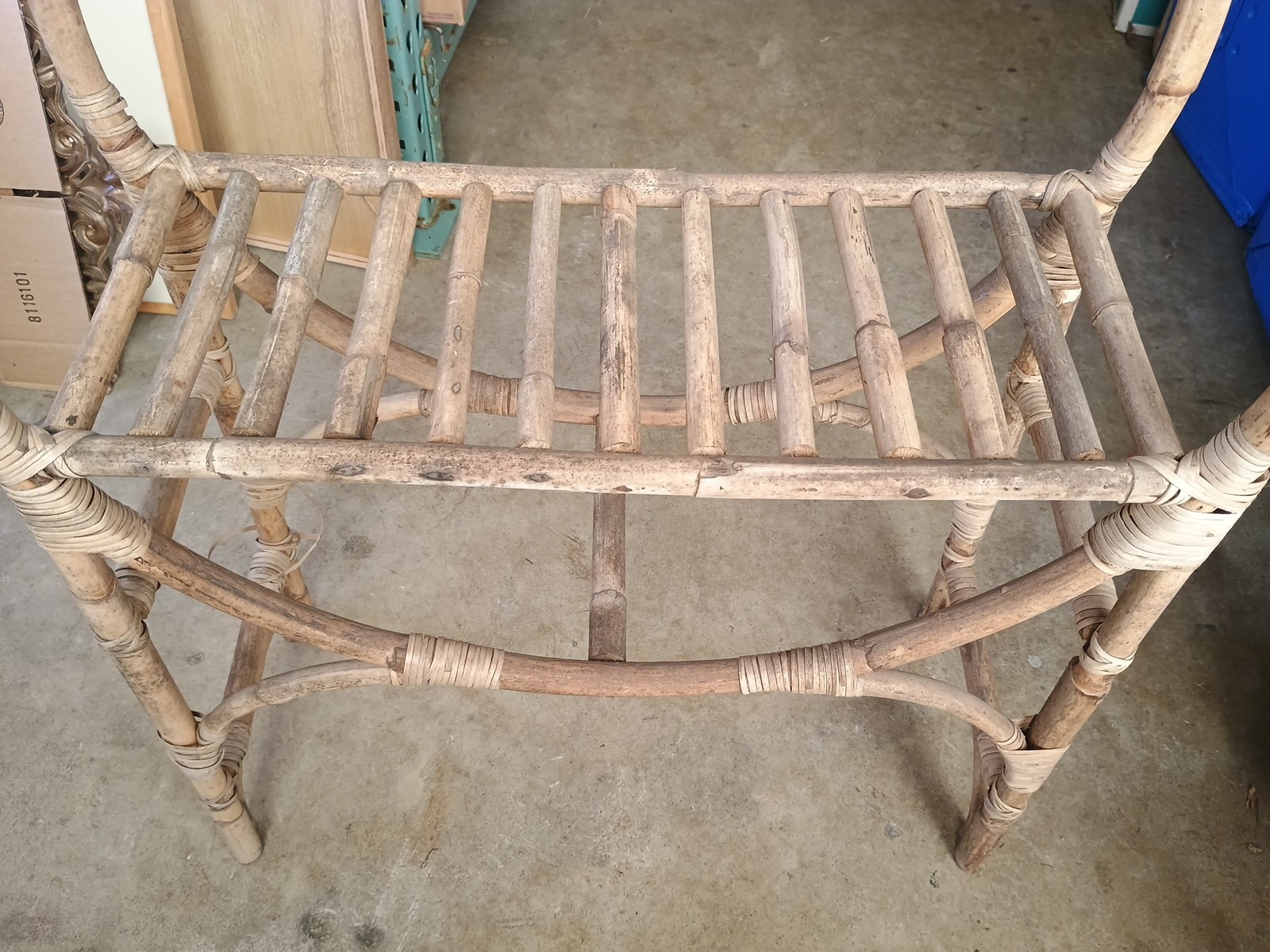 Vtg Mid Century Bamboo Shelf Unit Freestanding Circular Bookcase Etagere 35"x23"