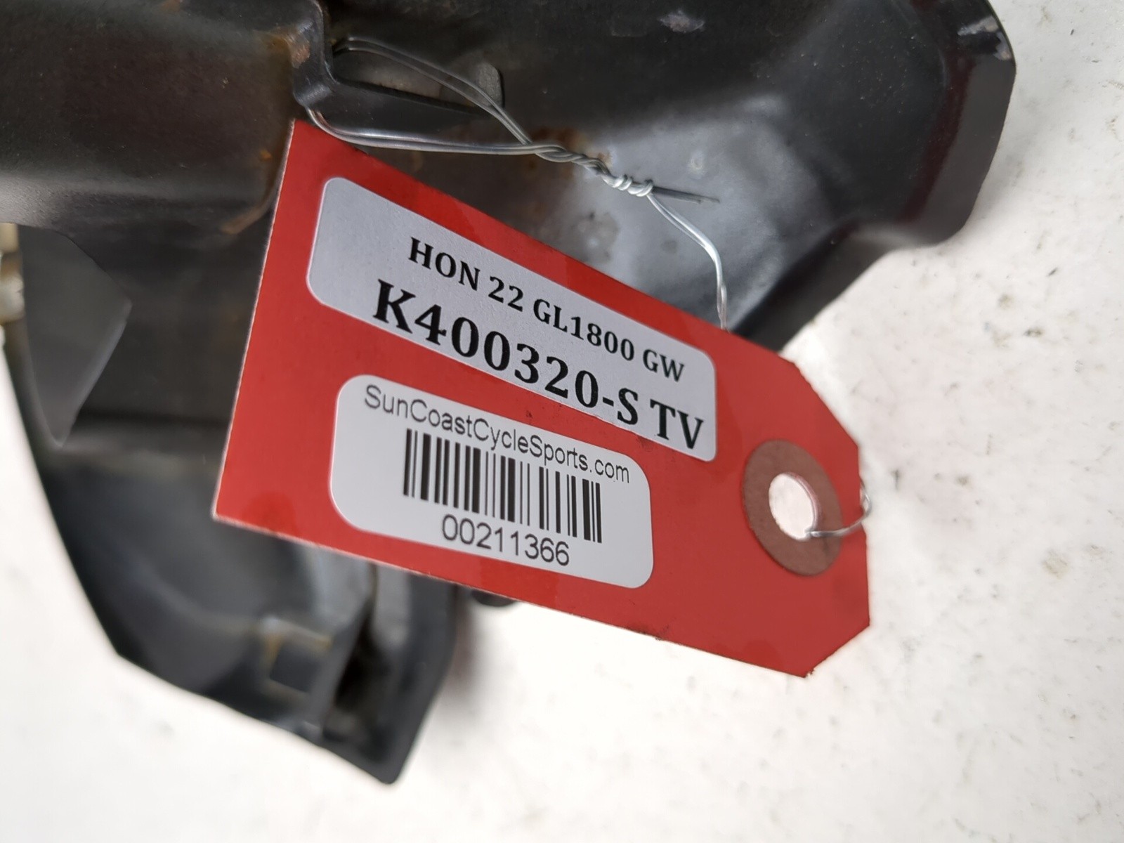 18-24 Honda GL1800 Goldwing 1800 Left Exhaust Pipe Cover Can Slip-On Silencer