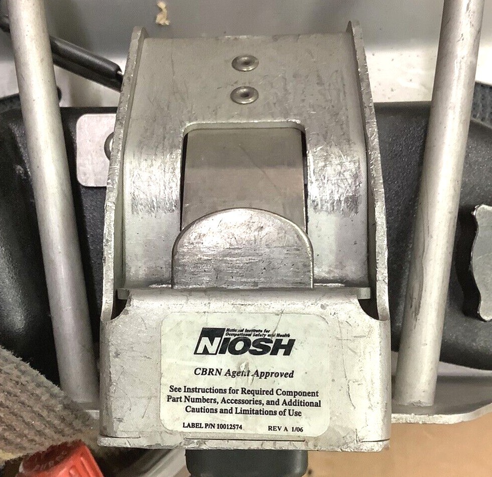 Scott 4.5 SCBA Harness w/AirPak Plus & EZ Flo Regulator & Air Supply Firefighter