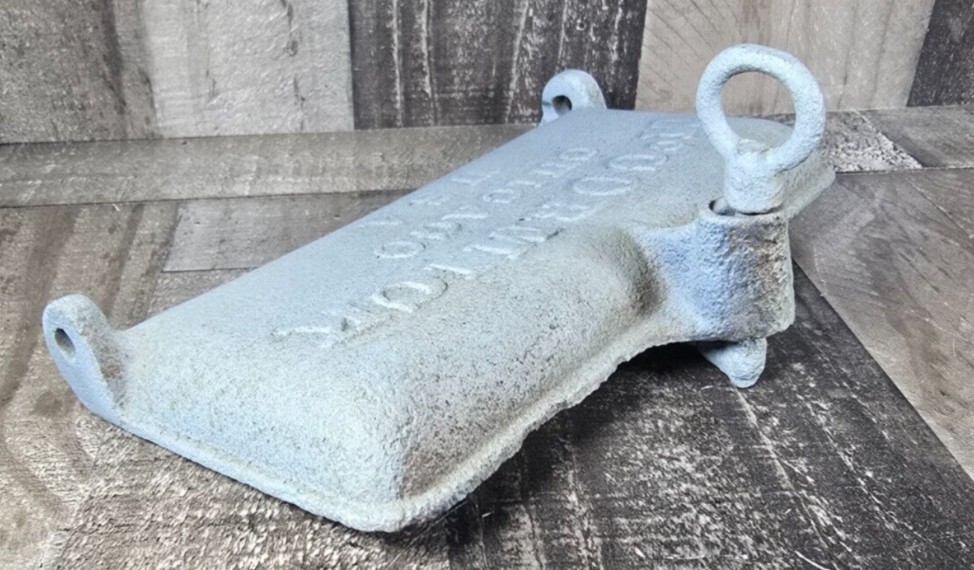 ANTIQUE McCormick Tool Box Lid Cast Iron Tractor Horse Mower Implement M539