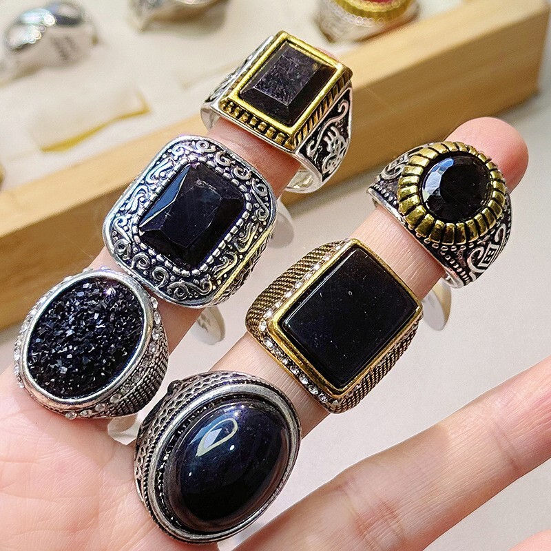 50pcs Lot Wholesale Vintage Crystal Stone Mix Style Metal Jewelry Ring Men Women