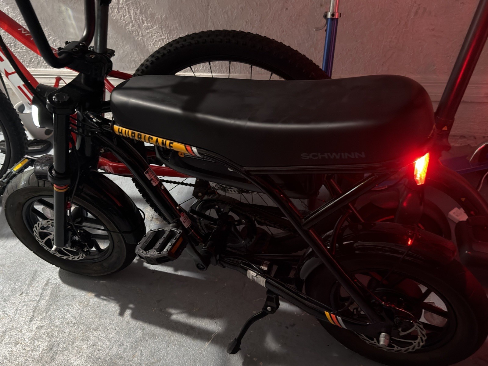 Schwinn Hurricane Eléctric Bike