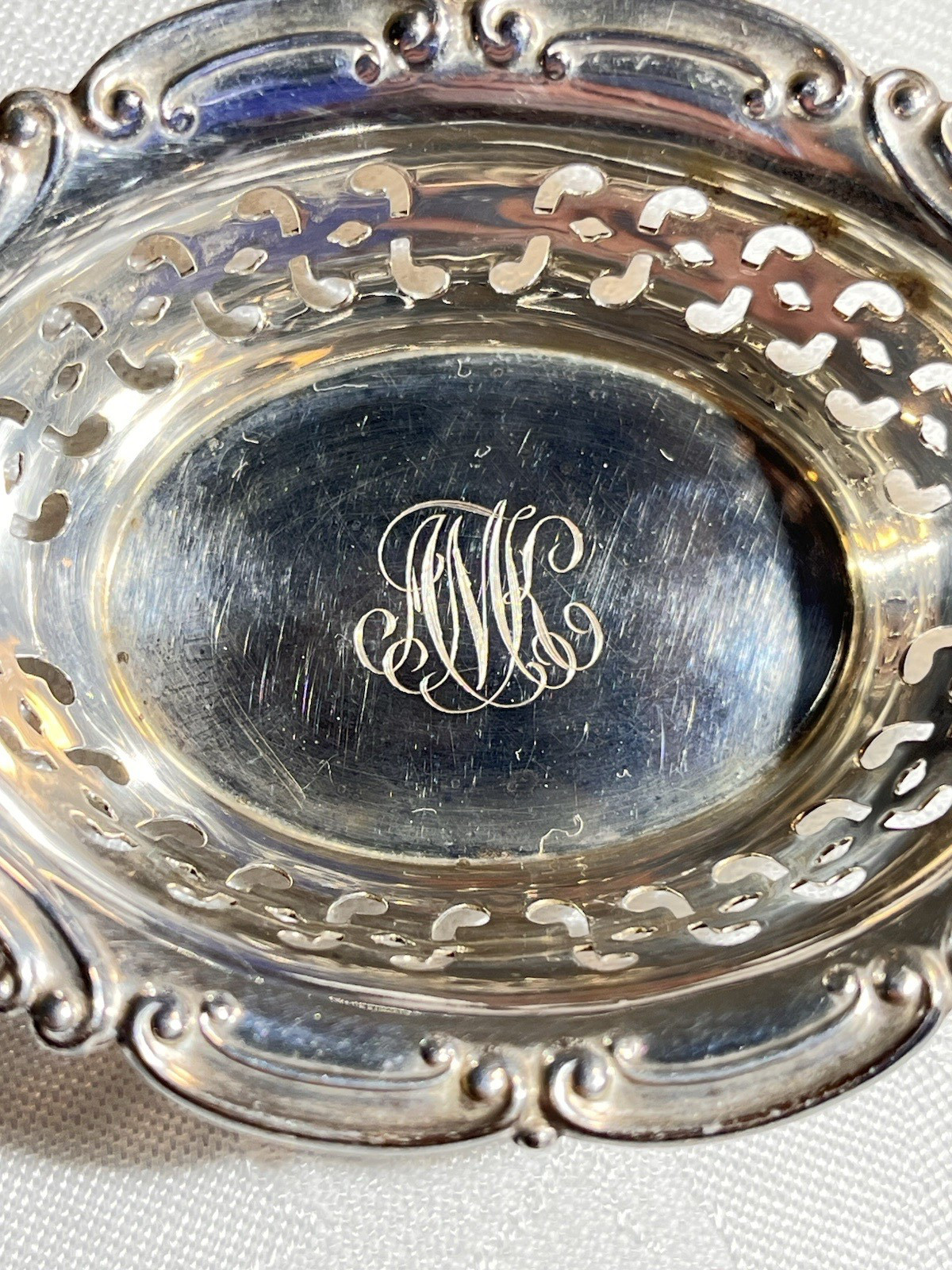 ONE Gorham Sterling Silver Nut Dish 23.5 Gr W/Mono. 3-3/4" X 2-1/2". A 4780