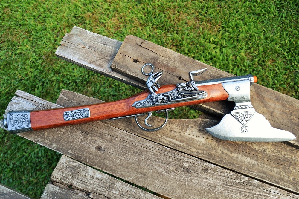 German 17th Century Flintlock Pistol Axe Combination - Pirate - Denix Replica