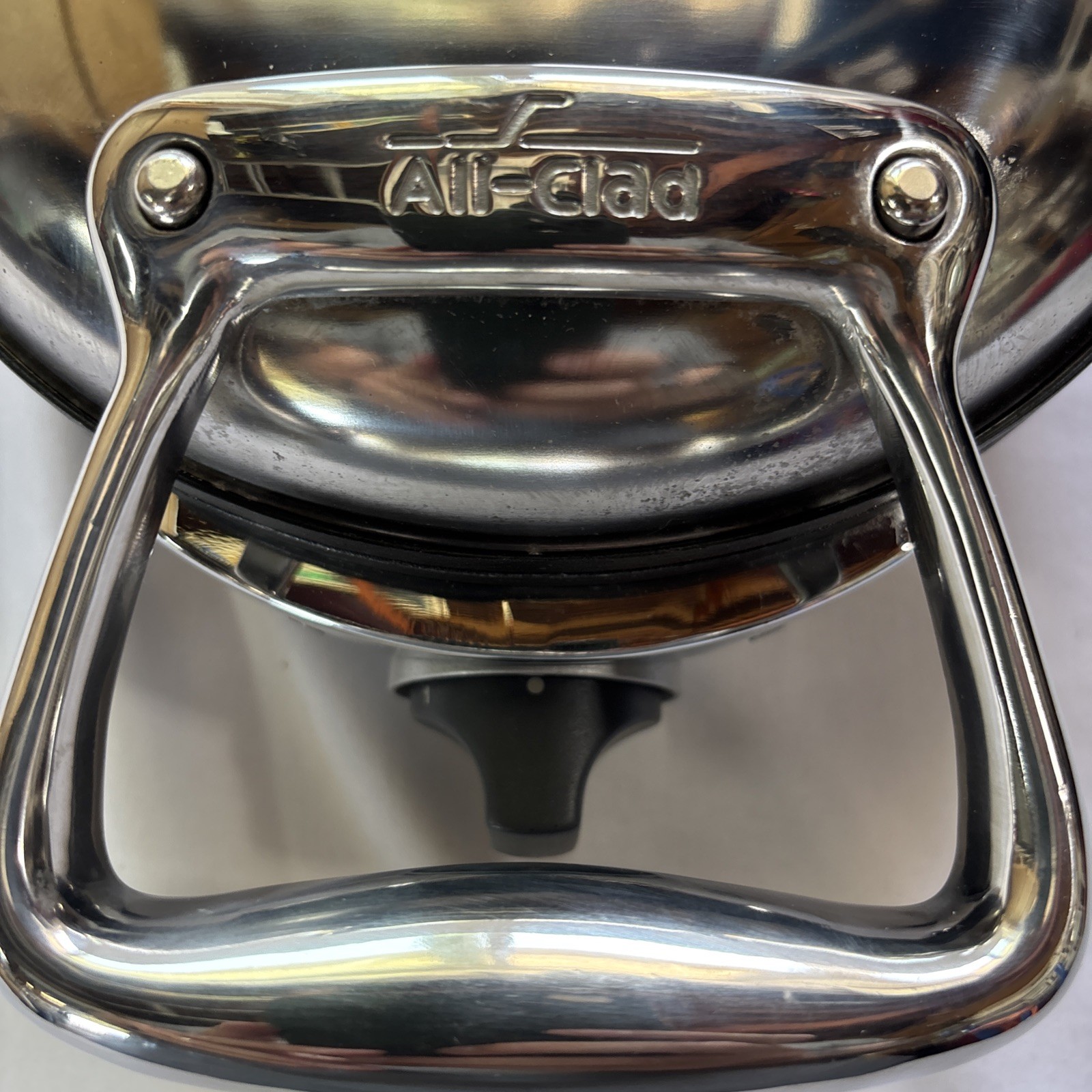 All-Clad Stainless Steel Classic Round Waffle Maker Type 6071