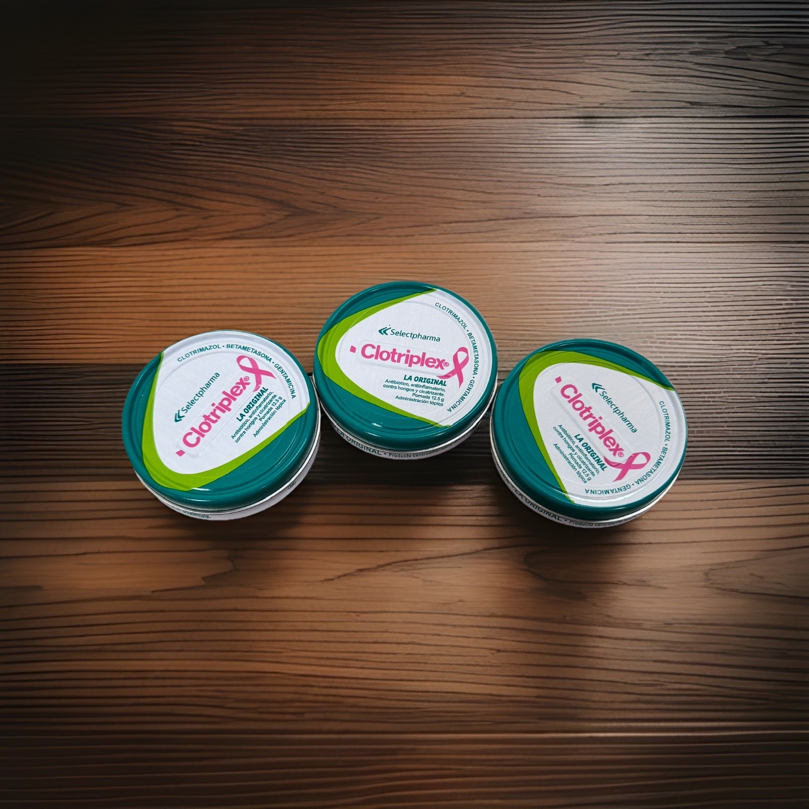 Pomada Clotriplex (3 latas)