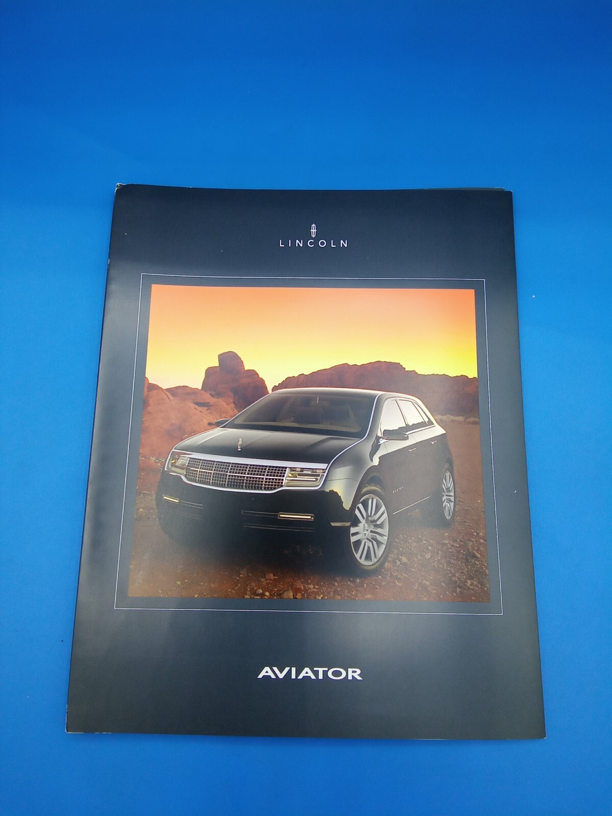 Lincoln Aviator Sales Brochure Catalog