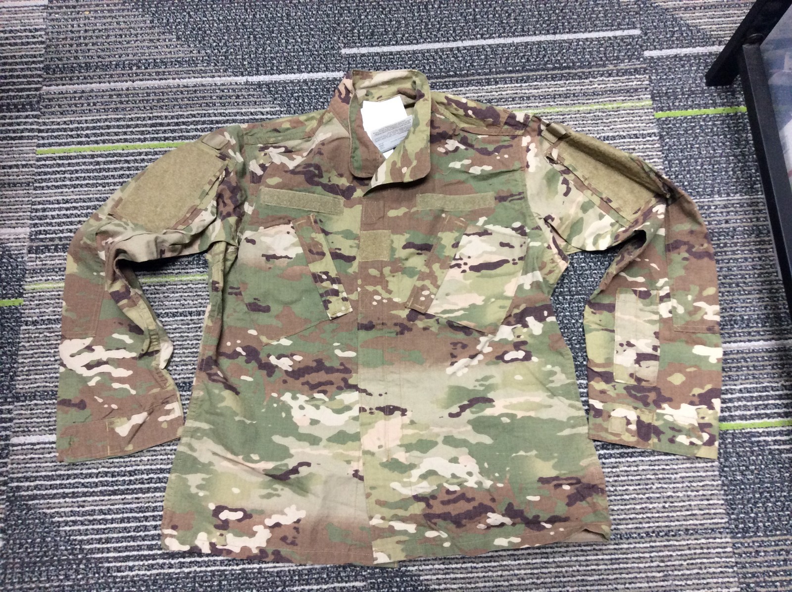 Army Advanced Combat Coat Uniform Size Medium Regular OCP Camo New