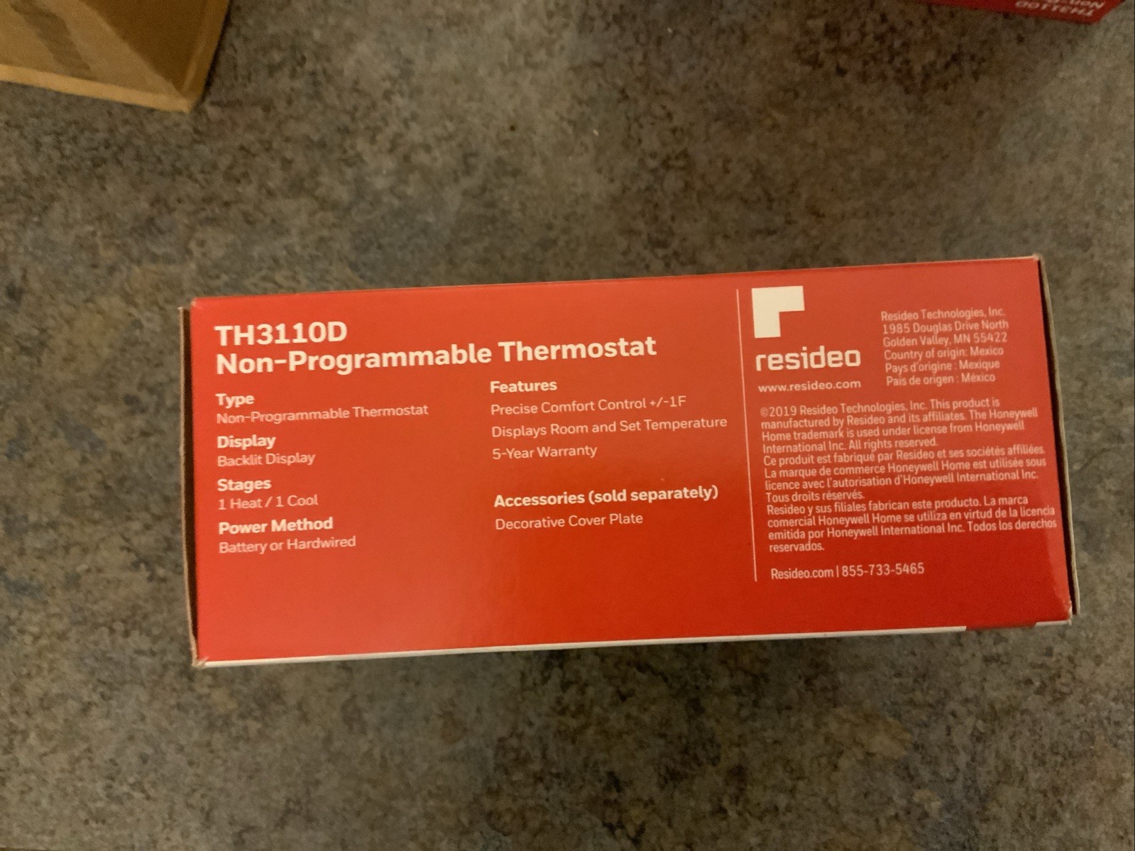 Honeywell PRO 3000 TH3210D1008 Non-Programmable Thermostat- NEW