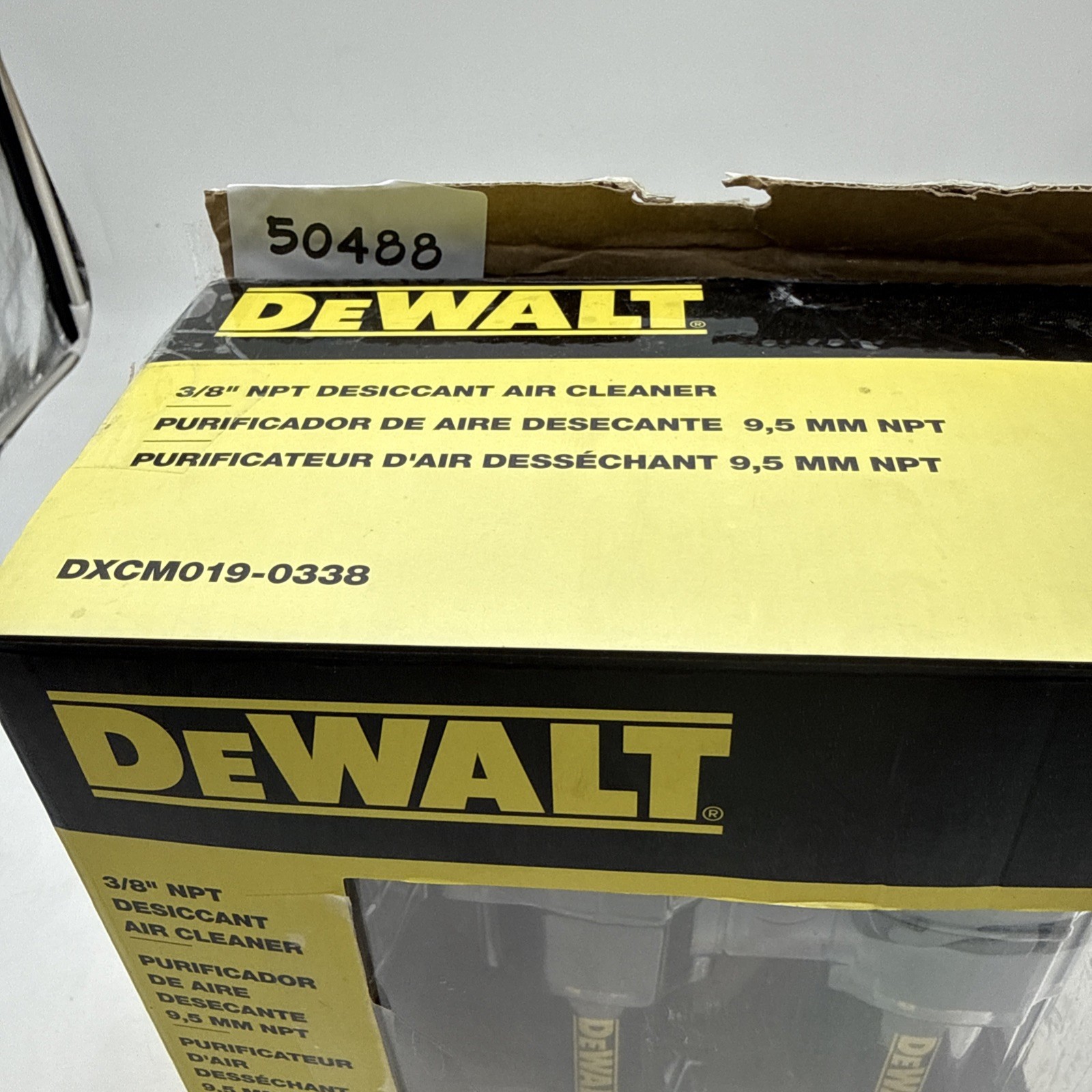 DeWalt DXCM019-0338 3/8" NPT Desiccant Compressed Air Cleaner Purification