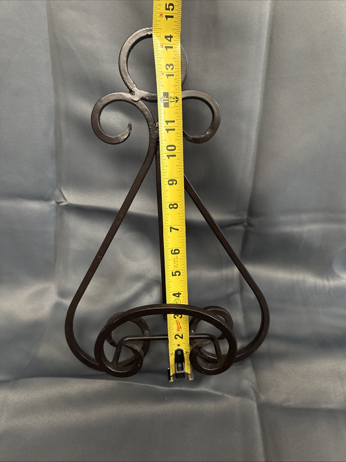 Vintage - Wrought Iron -Ornate Scroll Display Easel - Plate/Picture/Book/Artwrk