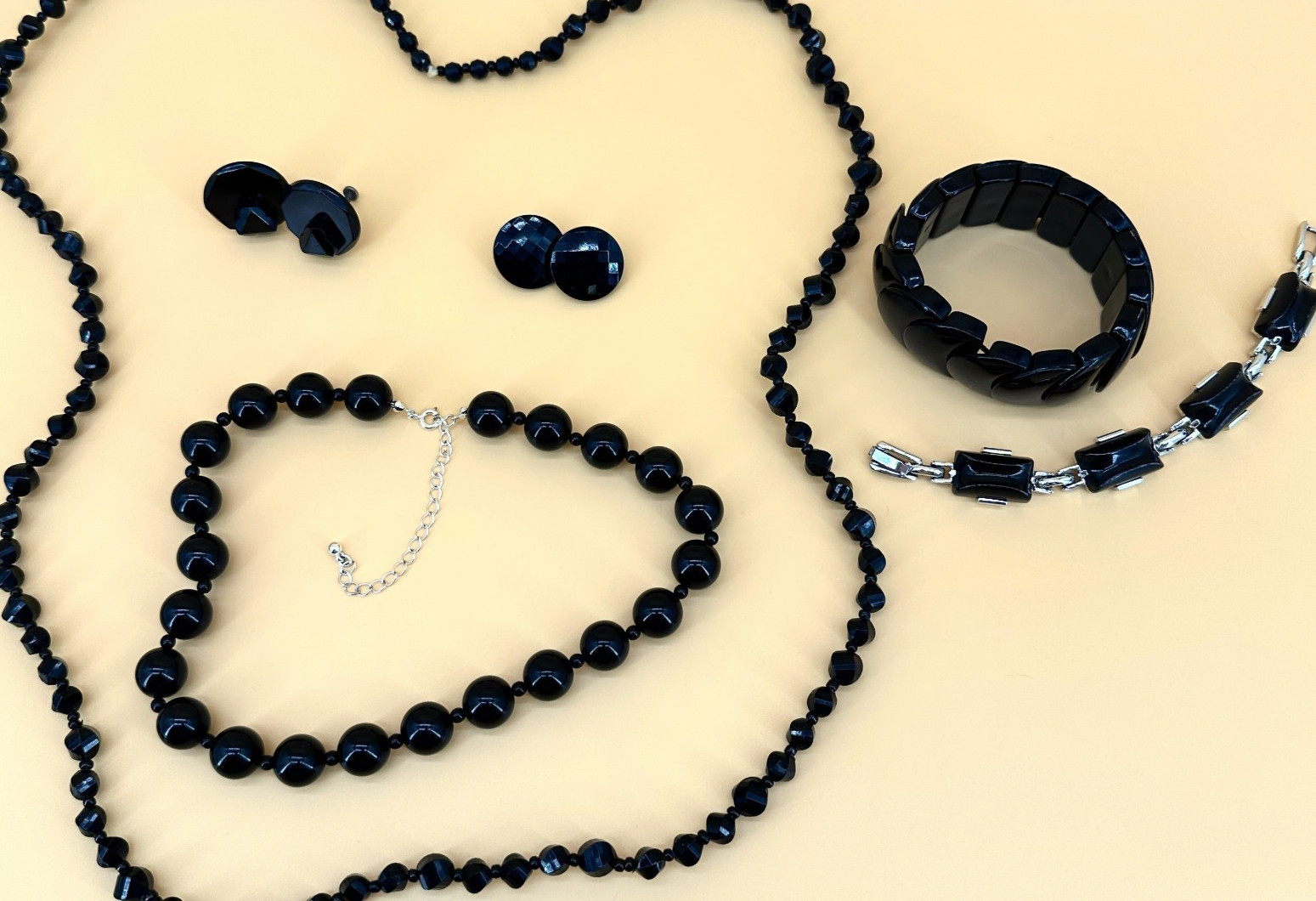 Vintage Black Acrylic Mix Jewelry Lot Earrings Necklaces Bracelets Faceted Bead