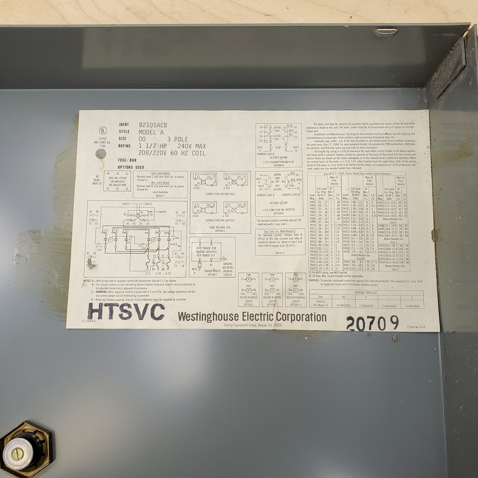 Westinghouse B210SACB Size 00 Enclosed Reversing Motor Starter 120VAC Coil
