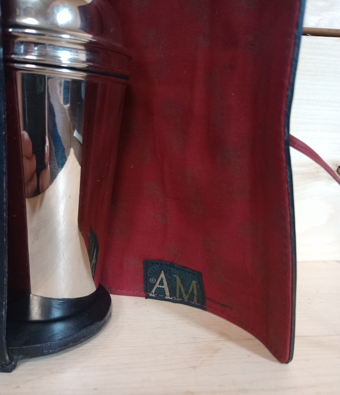 VTG TRAVEL COCKTAIL SHAKER SET WITH 4 SHOT GLASSES & LEATHER CARRYING CASE INDIA