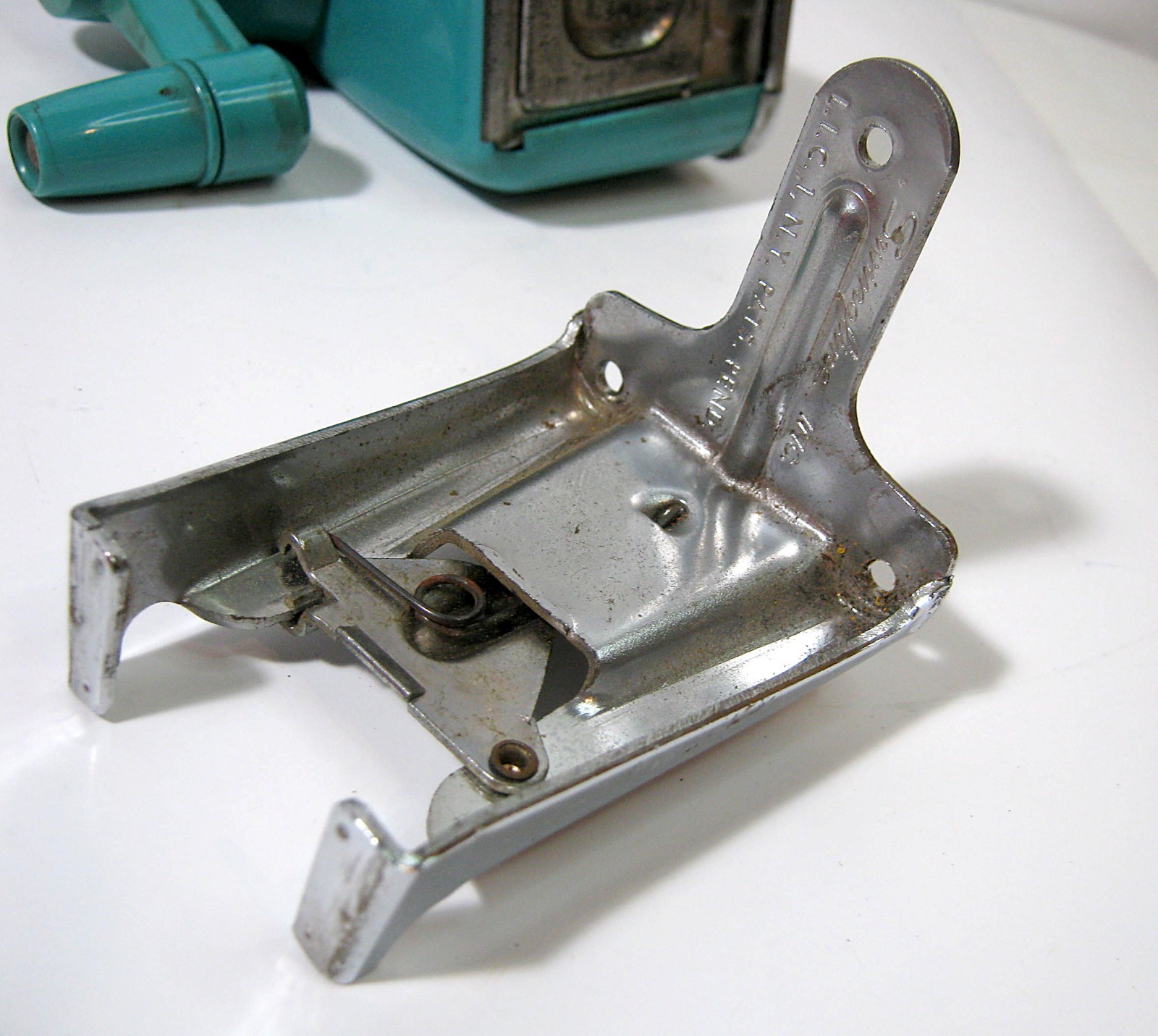 Vintage Swingline Model V Turquoise Pencil Sharpener