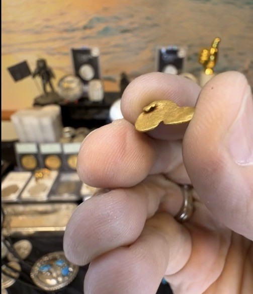 2.09 Gram Caborca Mexico Gold Nugget- AU - XRF TESTED 23k+- “BUTT CHEEKS/ Moon”