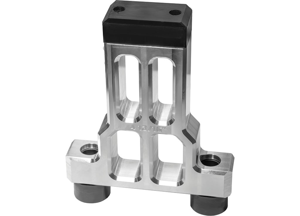 Extreme Max 3006.7184 Skeleton Transom Saver Yamaha 4-13/16" Trim Rod Spacing