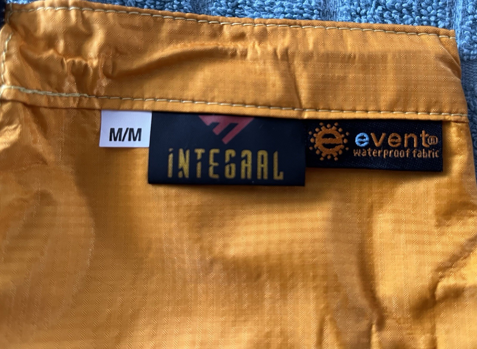 NEW Integral Designs Event Waterproof Ultralight Shortie Hiking Gaiters, Medium