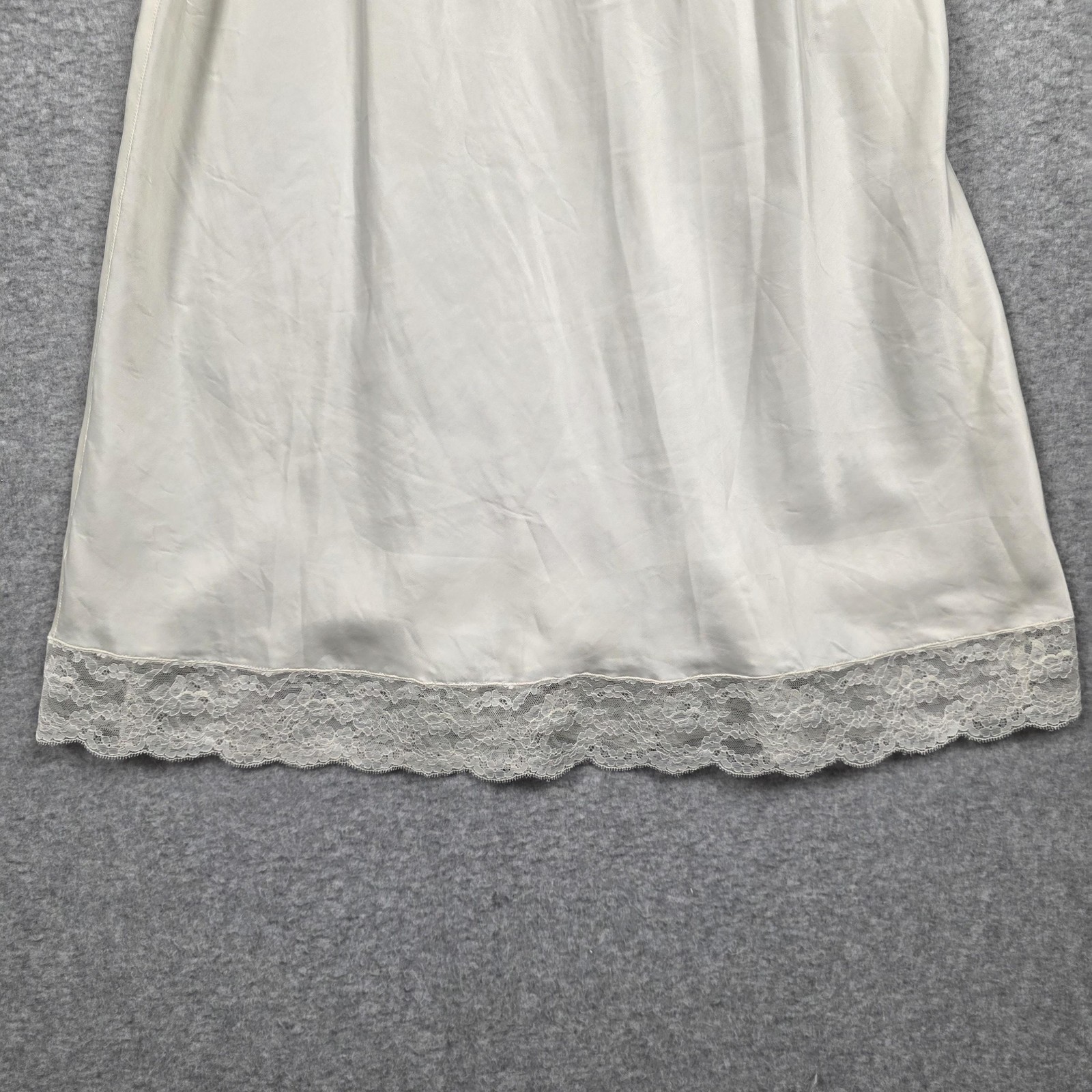 Vintage Barbizon Full Slip Womens 10 White Satin Lace Trim Rhapsody Lingerie