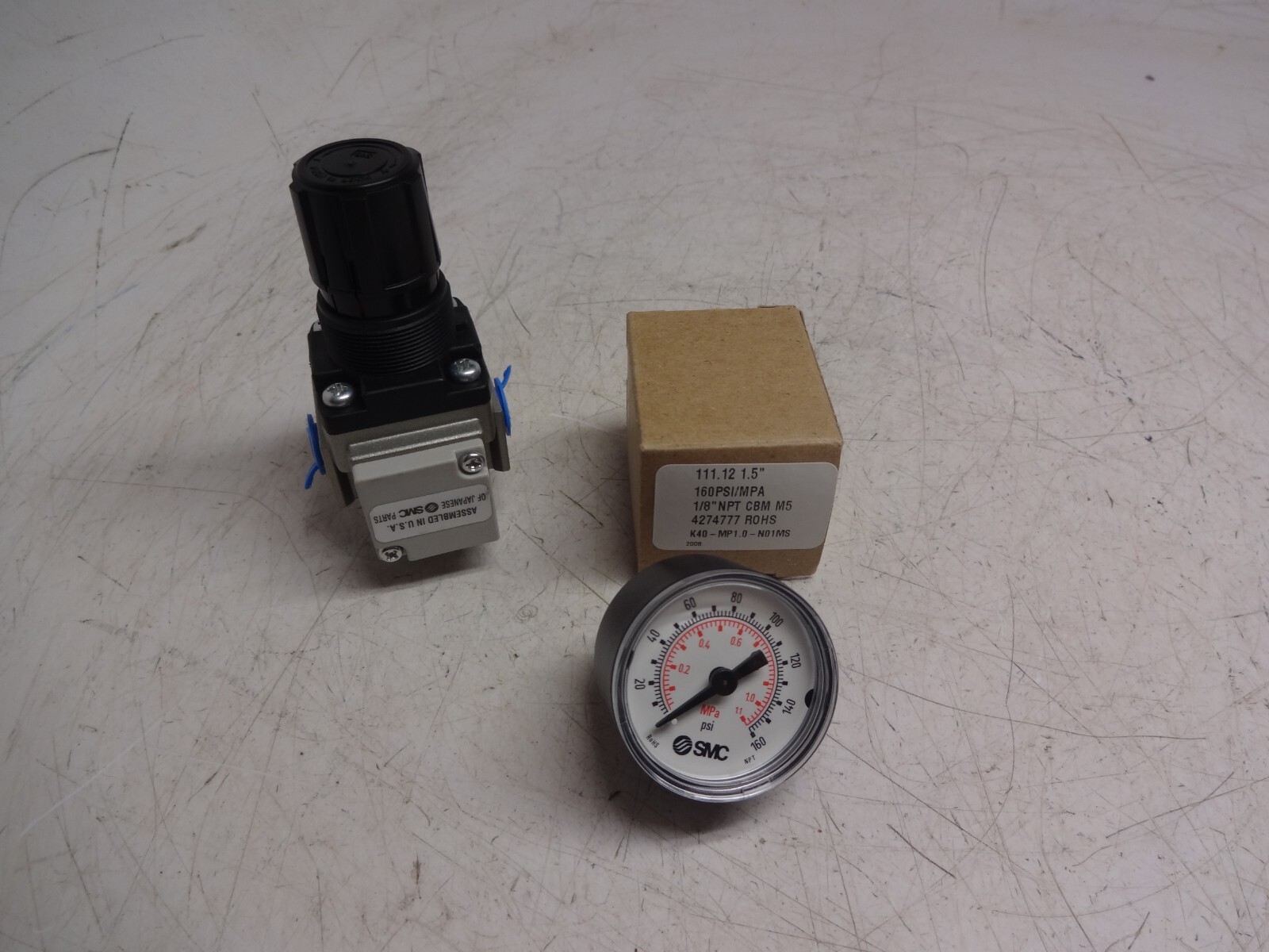 Smc Ar20-n01g-rz Pneumatic Pressure Regulator 0-160psi 1/8" NPT