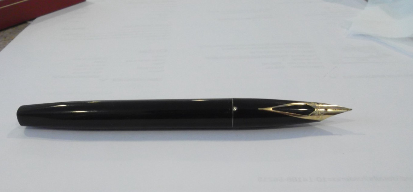 Vintage Sheaffer Fountain Pen 23k NIB Electroplated White Dot In Orig Box & Manu