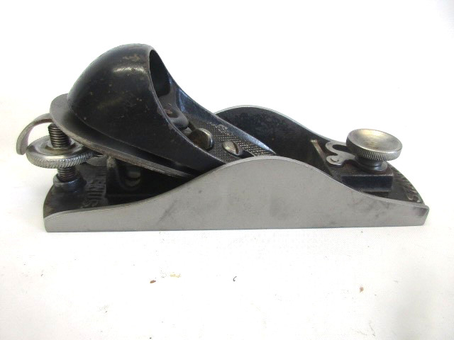 Stanley Adjustable Throat Block Plane. Possibly it is a # 9-1/2