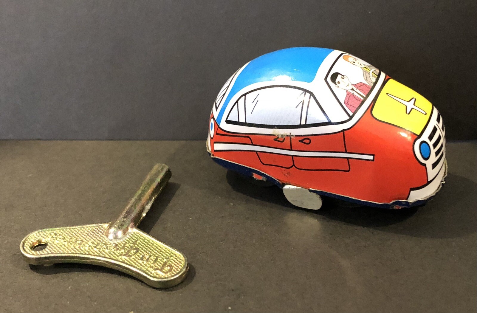 Tin Wind Up Car Little Highway Car Classic #A051- REPLICA