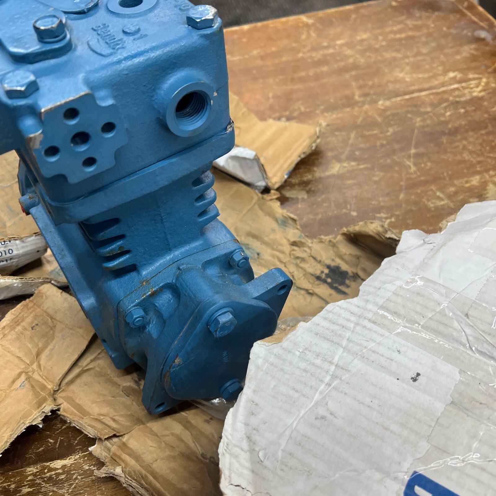 Bendix 5011016X Tf 550 Compressor Remanufactured TU Flo 550