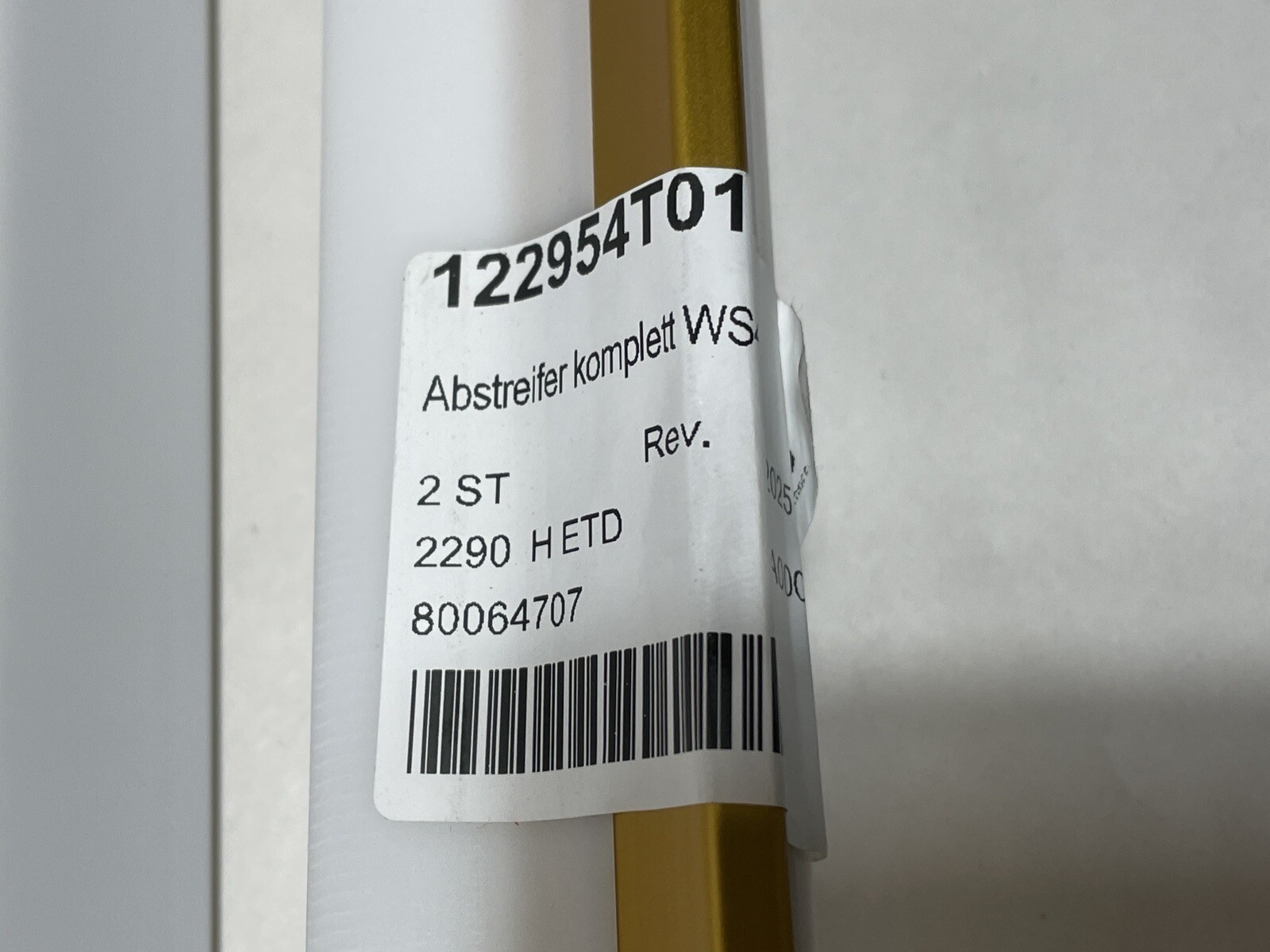 RONDO Scraper Assembly 122954T01