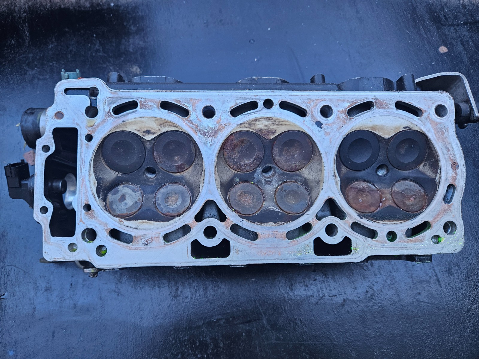 Sea Doo 2009 RXT 255 sc   ENGINE TOP END HEAD VALVES VALVE   FOR PARTS OR REPAIR