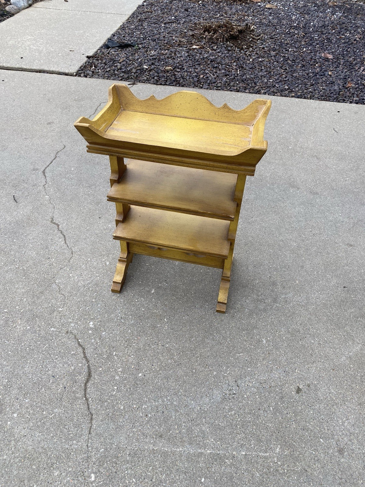 Tell City Chair Company Solid Hard Rock Maple Antique Yellow 3 Tier Side Table