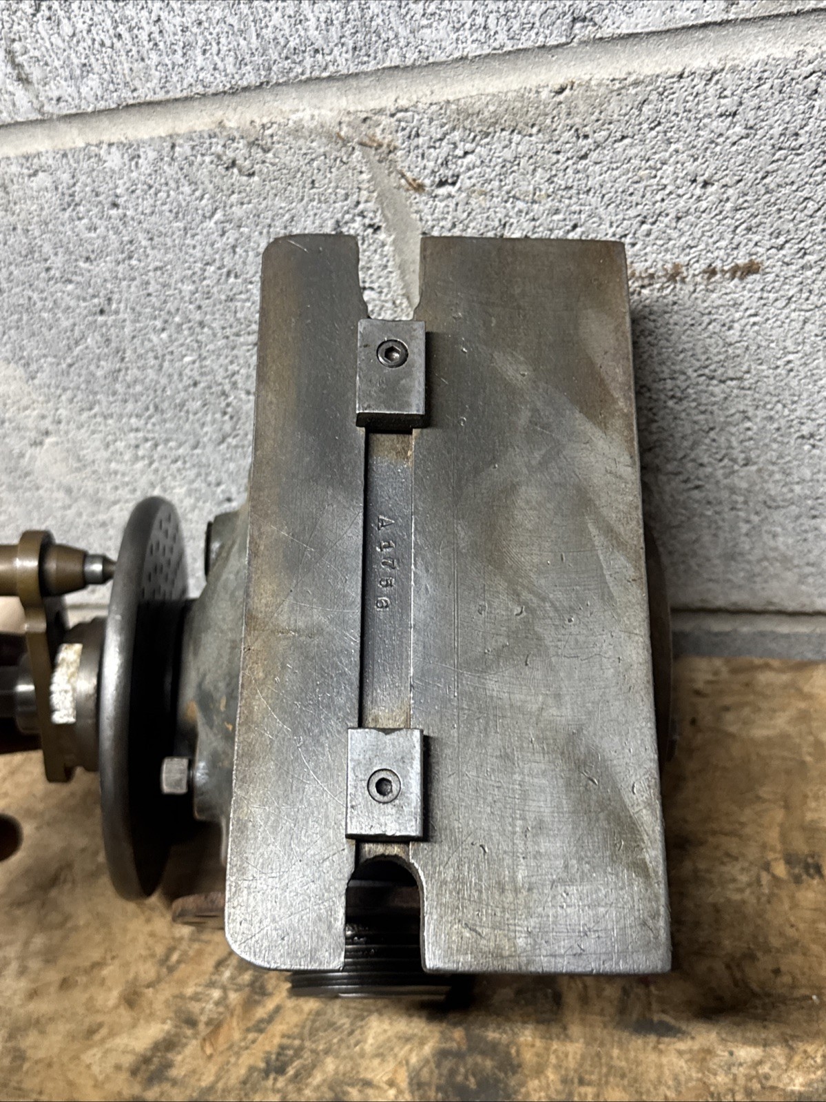 Ellis Dividing Indexing Head With 3 Plates