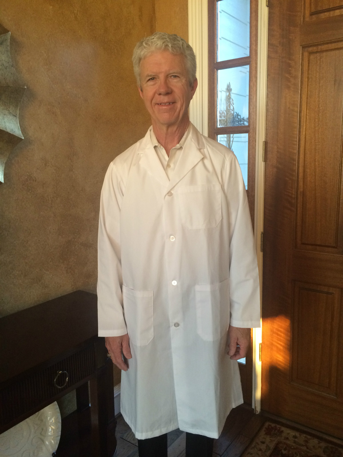 Men's 1st Quality River's End Lab Coats Cotton Blend for 10.00 Size: XL only