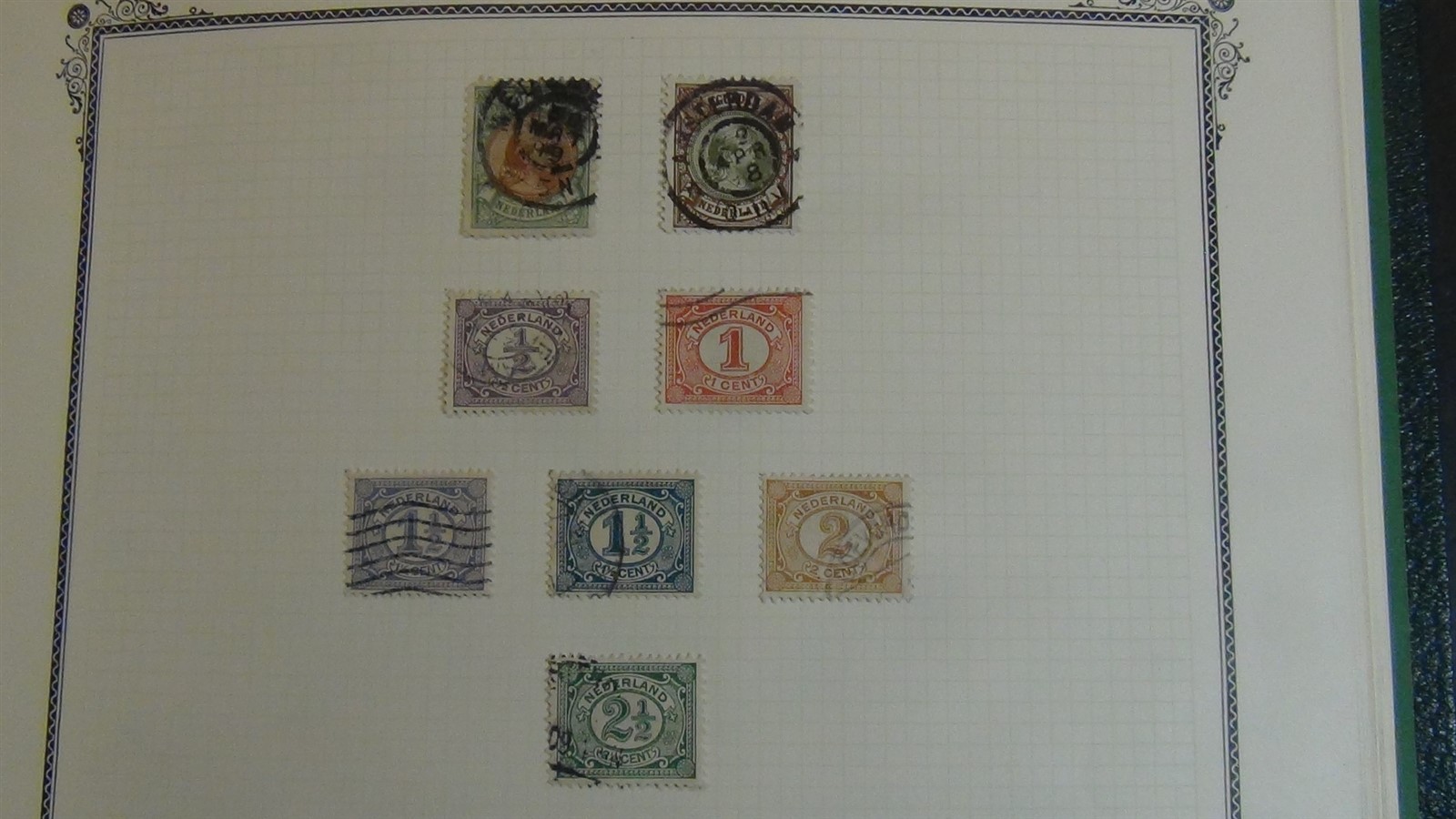 Stampsweis Netherlands collection on Scott Specialty album pages est 1000 to '72