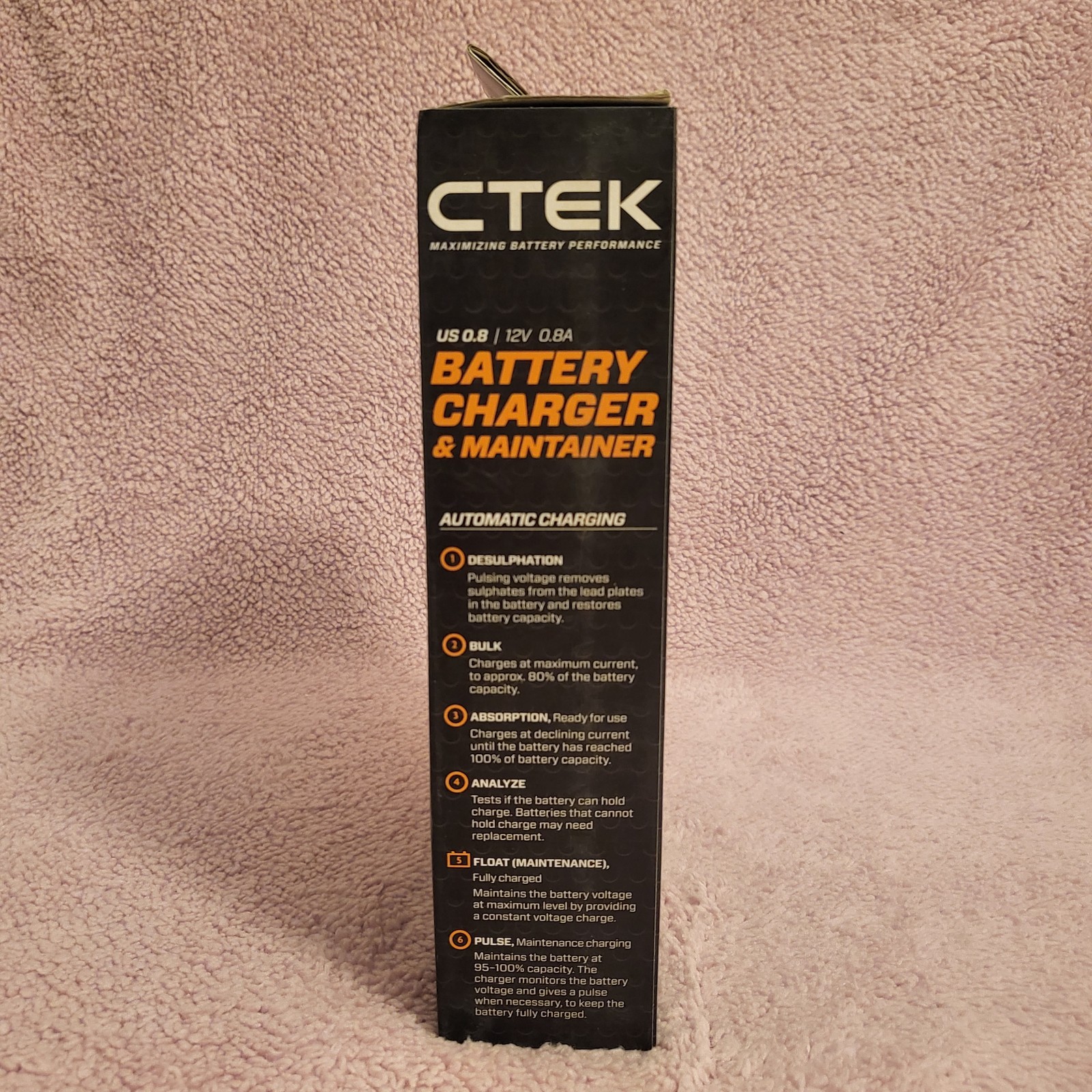 CTEK US 0.8 12 VOLT Battery Charger And Maintainer 0.8A
