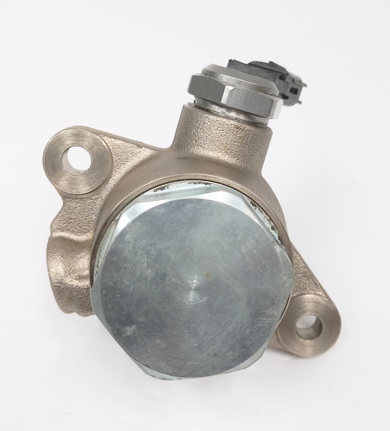 Hitachi HPP0026 Direct Injection High Pressure Fuel Pump for Infiniti 5.6L 11-18