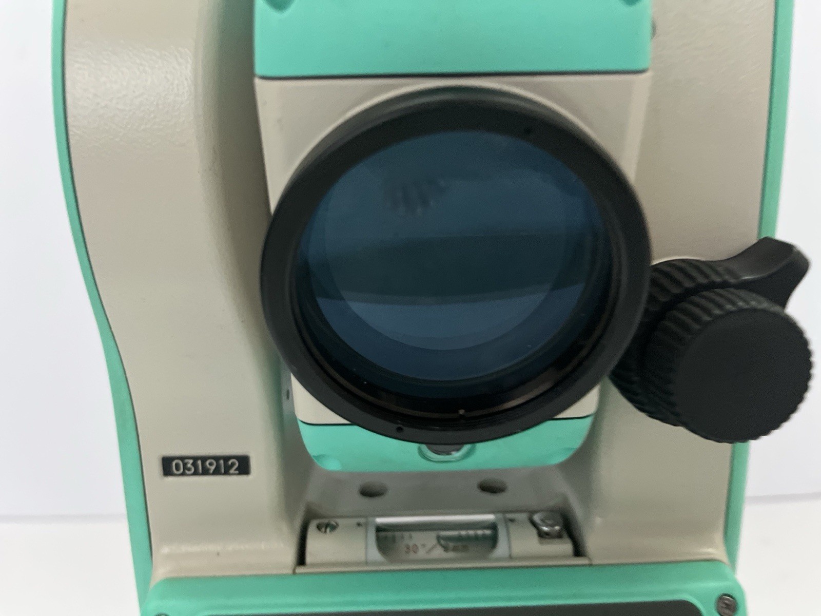 Nikon DTM-520 Total Station Surveying Instrument w/ Case