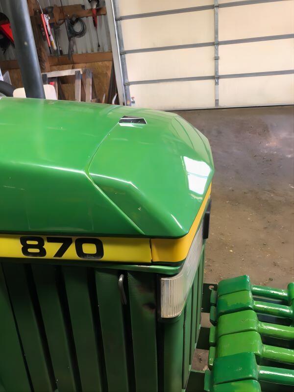 Upper Hood Nose Fits John Deere 670 770 790 870 970 990 1070 3005 4005 LVU802875